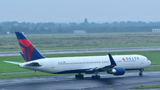 Boeing 767-332(ER)(WL).jpg